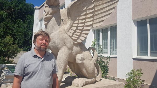 Руководитель экспедиции Эрмитажа на античном городище Мирмекий в Керчи Александр Бутягин