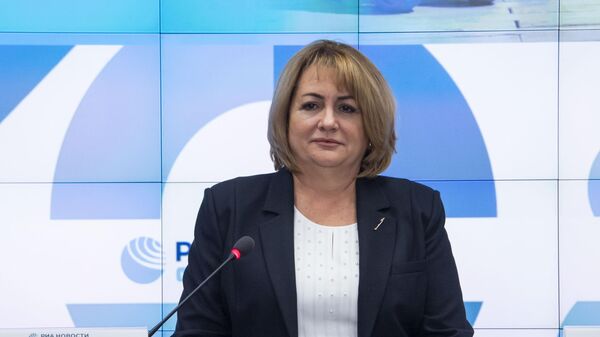 Председатель Федерации независимых профсоюзов Крыма Надежда Краденова Председатель Федерации независимых профсоюзов Крыма Надежда Краденова