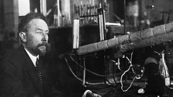 Академик Сергей  Лебедев, основоположник помышленного способа получения искусственного каучука.